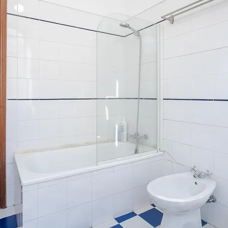 Cool Near Alfama דירה